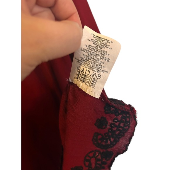 Motherhood Maternity Burgundy Embroidered V Neck Blouse Tunic 3/4 Sleeve Size S - Picture 7 of 7